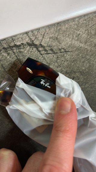 Gafas de sol Ray-Ban marrones nuevas