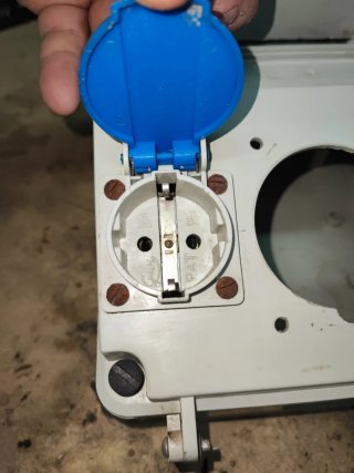 Cuadro Eléctrico 12 Elementos con Enchufes