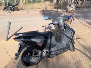 Honda Dylan Negra