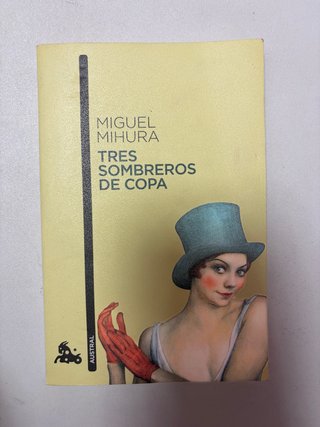 Tres sombreros de copa