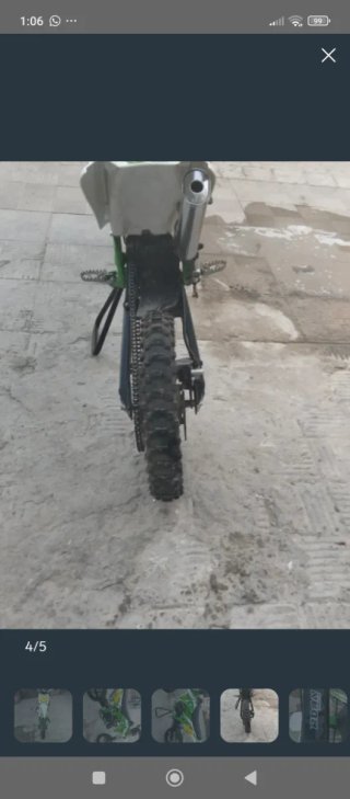 Moto Enduro/Motocross Verde y Blanca