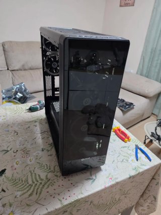 Caja PC Talius Valkyria