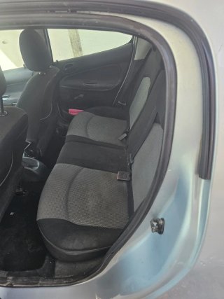 Peugeot 206 2003