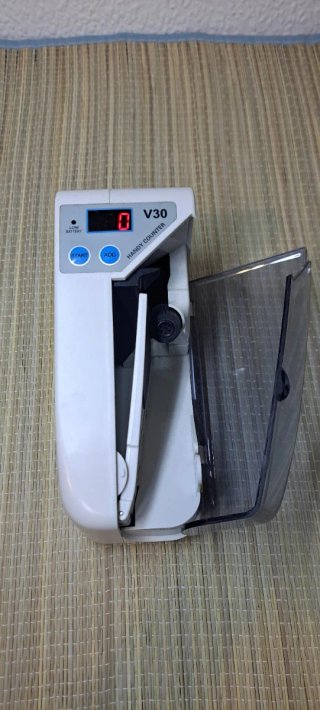 Contadora de billetes portátil V30