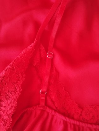Lencería roja de encaje
