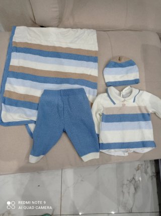 Completi neonato con copertina  Tutti 50 euro