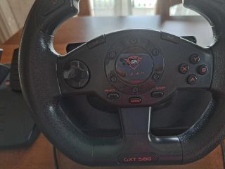 Volante e pedaliera Trust GXT 580 PC/PS3