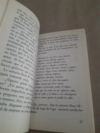 UNA VISITA NADA INOCENTE, de Begoña Oro.