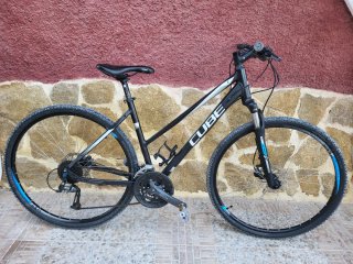 Bicicleta Cube Curve Pro