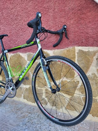 Bicicleta Ciclocross Conor WRC 105