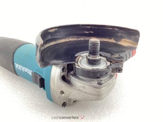 radial makita 9558hnr