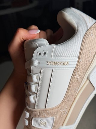 Zapatillas Louis Vuitton Beige y Blancas
