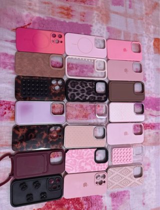 20€ el lote de 21 fundas de iPhone 15pro