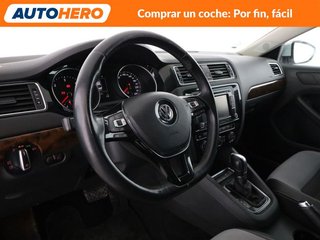 Volkswagen Jetta 2.0 TDI Sport BlueMotion