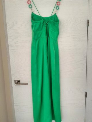 Vestido Zara verde con tirantes de anillas
