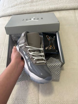 Jordan Retro 11 Cool Grey