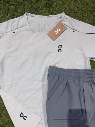 Set Sportivo On Running Grigio e Bianco Taglia M