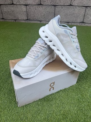 Tenis On Running Cloud Beige/Blanco Talla 41