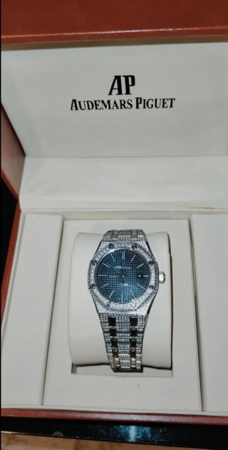 AP Royal Oak Full Diamanti