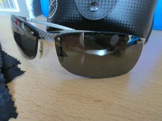 Occhiali da sole Ray-Ban RB8305