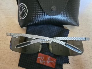 Occhiali da sole Ray-Ban RB8305