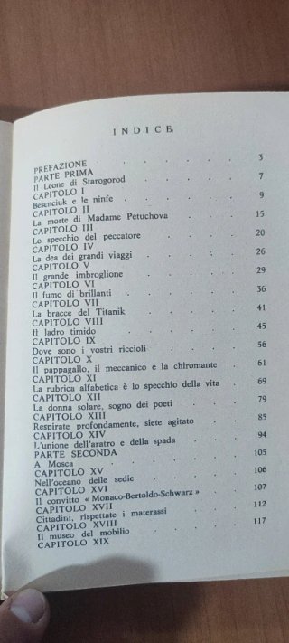 Le 12 sedie - Petrov e Ilf