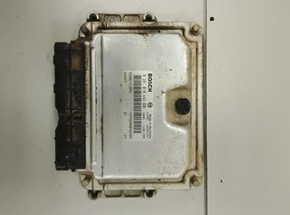 Centralita motor uce 0281010442 renault scenic 416