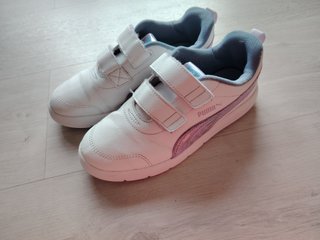Zapatillas Puma Niña Blancas y Moradas