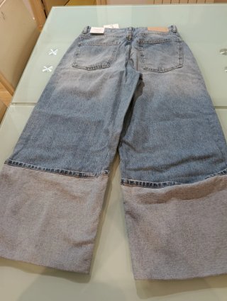 Vaqueros Pull&Bear anchos Y2K streetwear
