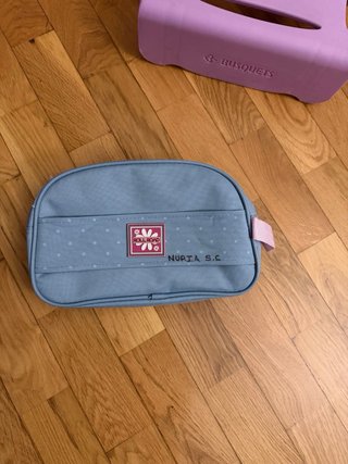 Mochila ,neceser y estuche de lápices