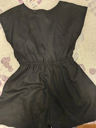 Mono corto Zara negro talla 12/13