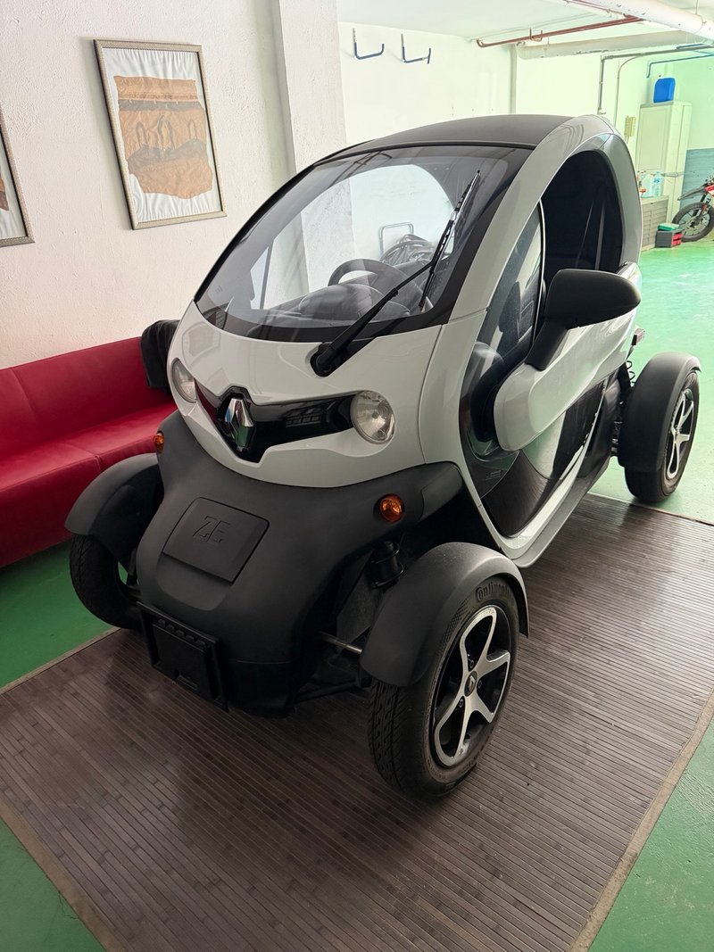 Renault Twizy 2022 - foto 1