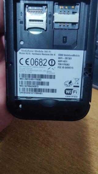Saponetta Wi-Fi 4G Huawei R215 – Sbloccata