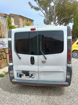 Furgoneta camperizada  Nissan Primastar 2006