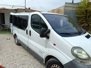 Furgoneta camperizada  Nissan Primastar 2006