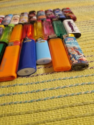 Lotto 33 Accendini Misti BIC, Flaminaire, Grafic