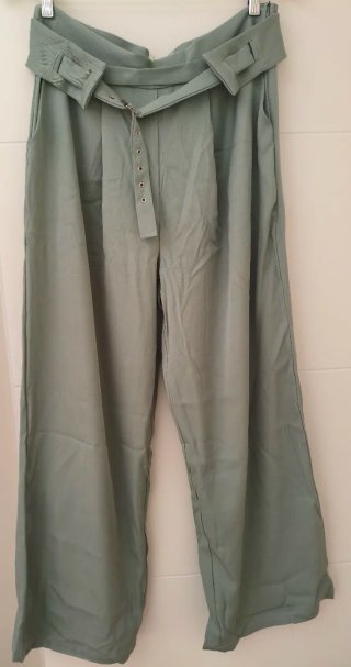 Conjunto de chaleco y pantalón aguamarina