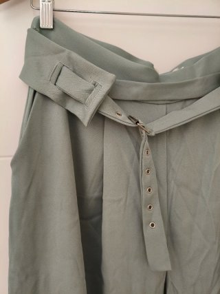 Conjunto de chaleco y pantalón aguamarina