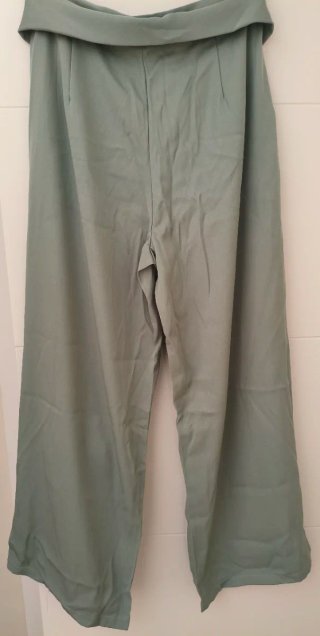 Conjunto de chaleco y pantalón aguamarina