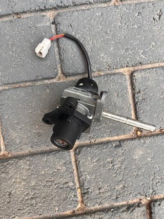Cerradura contacto Yamaha Xmax