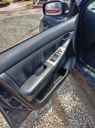 Refuerzo paragolpes del toyota 105464 corolla e12