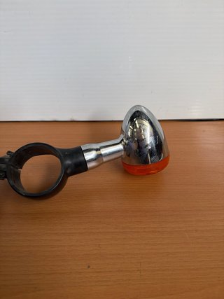 Intermitente dlntero izq Suzuki VZ 800 Marauder 06