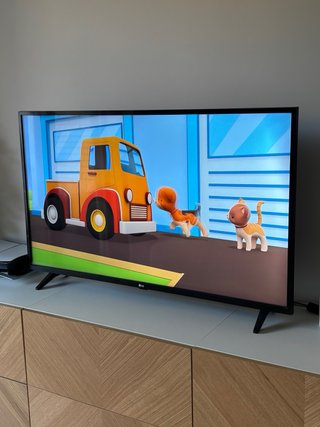 TV LG 43 4K UHD Smart TV Wifi Negro
