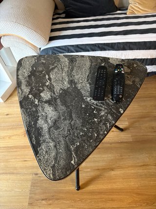 Mesa auxiliar Myd Century