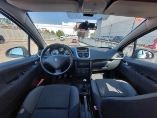 Peugeot 207 2010