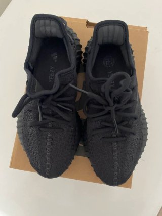 Adidas Yeezy Boost 350 V2 Onyx Talla 39