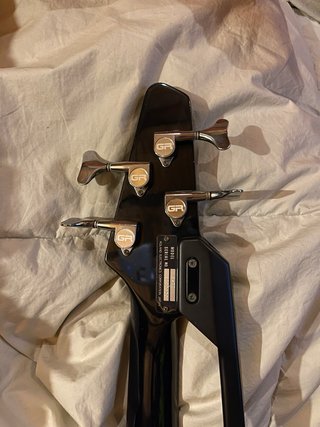 Bajo Roland GR-77B Sintetizador