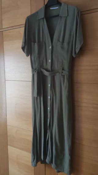 Vestido verde oliva Stradivarius Talla M