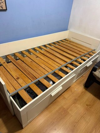 Cama nido IKEA madera y metal
