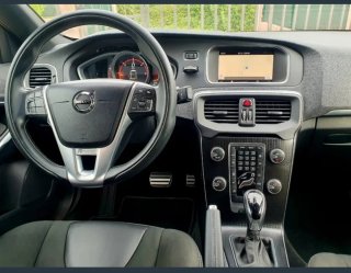Volvo V40 2019